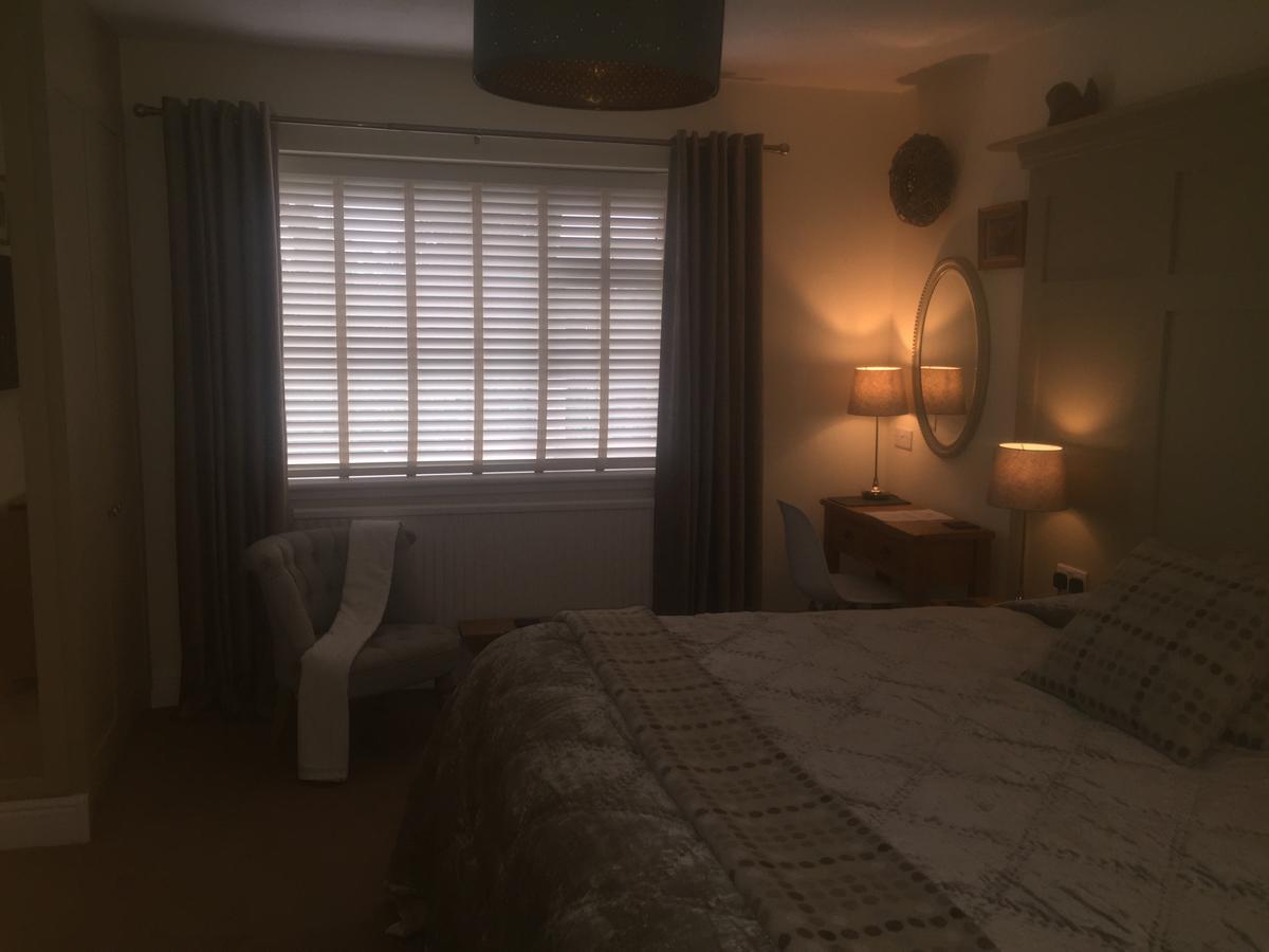 Cathedral View - Swn Yr Afon Bed & Breakfast Brecon Bagian luar foto